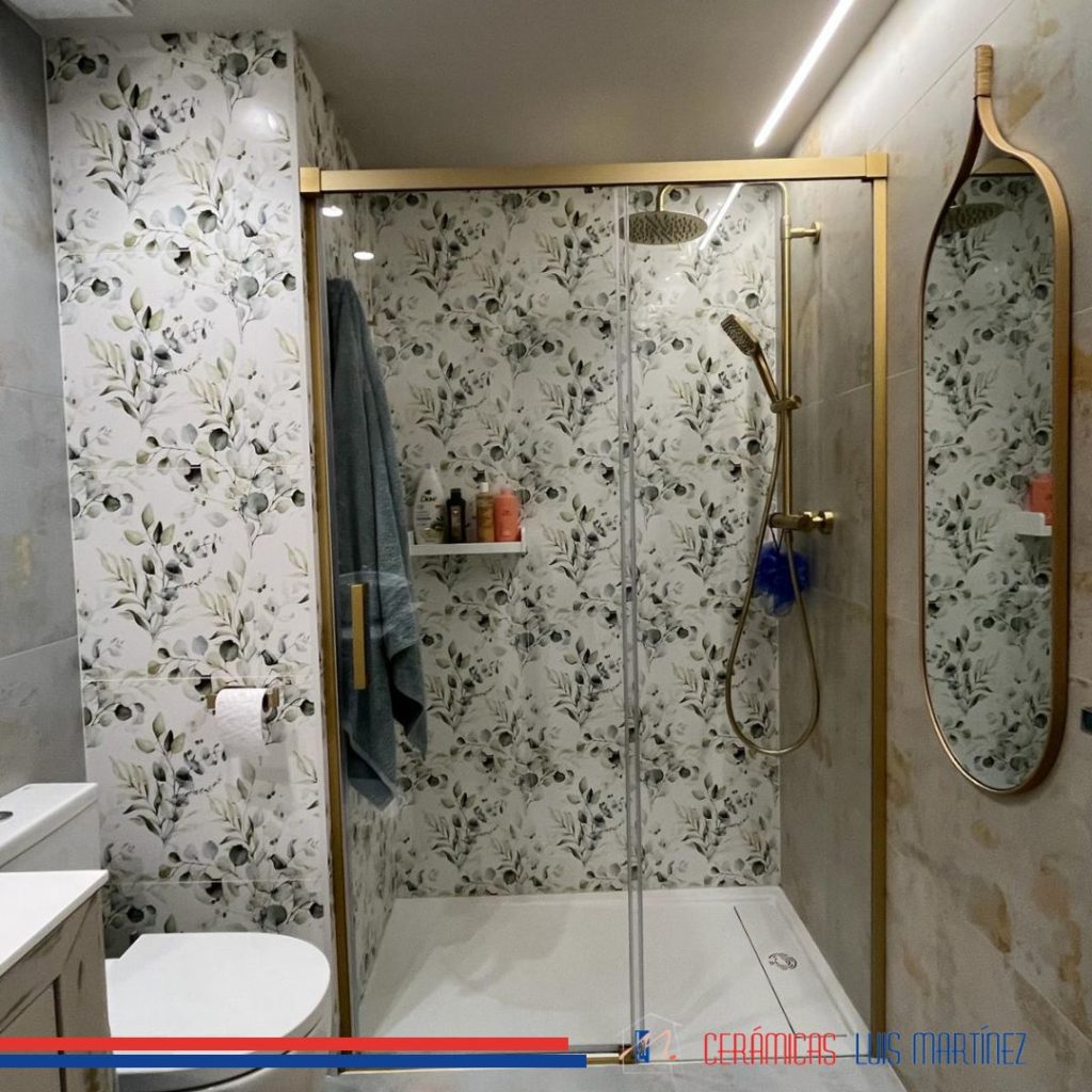 Mampara de ducha para tu baño, consiguela en Calatayud